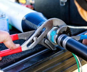About Emergency plumbing pros Traver, CA